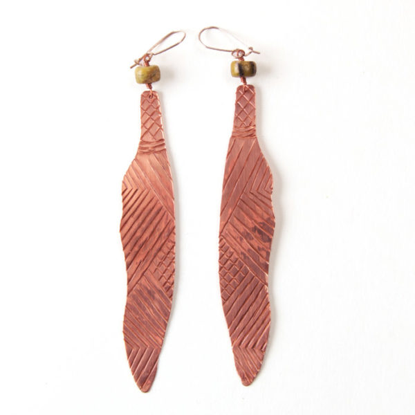 Aros pluma de cobre y serpentina atacameña