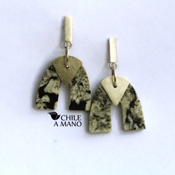 Aros en combarbalita negra y gris con pin de plata