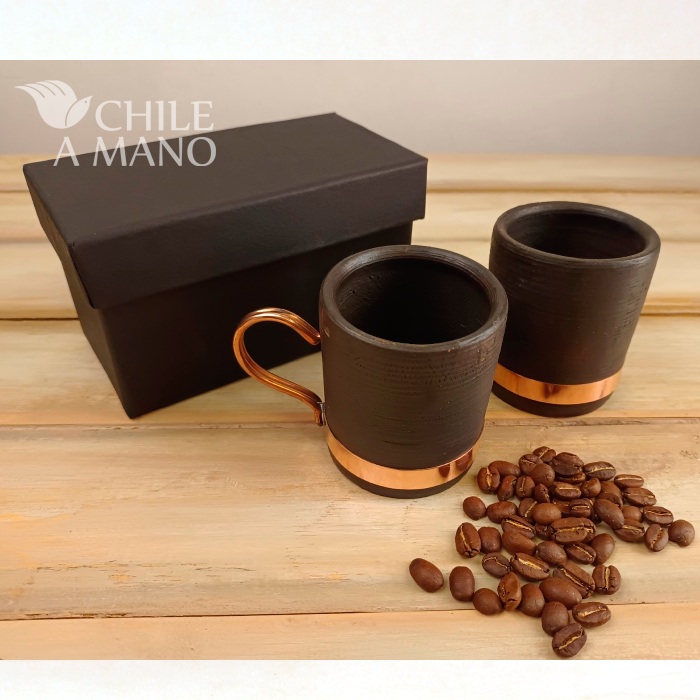 Set de tazas de greda y cobre para café espresso empaque caja de cartón  piedra