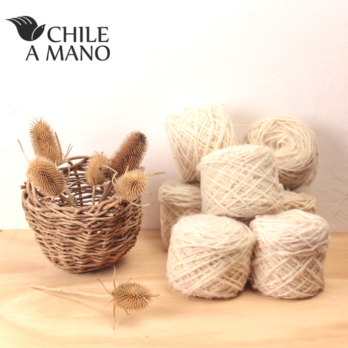 Ovillo de lana de oveja (dos hebras) - Artesanías de Chile