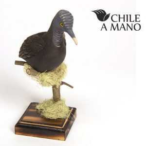 Alternative view of Aves chilenas talladas en madera - Jote - pedestal