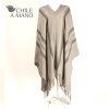 Poncho de hombre en lana de alpaca - gris con listones
