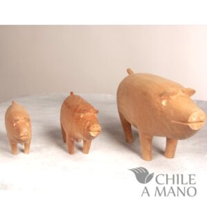 Chanchitos de madera tallada